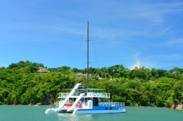 Manuel Antonio Catamaran slides